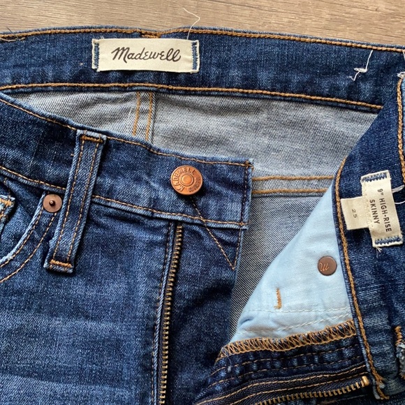 Madewell 9" High-Rise Skinny Jeans: Destructed Edition size 25 - Picture 14 of 16